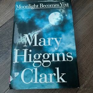 Moonlight becomes you book